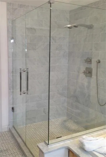 Should You Choose a Framed or Frameless Shower Door? - Martin Glass