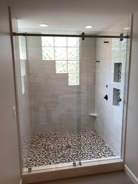 Custom-Designed Shower Door Projects in St. Louis, MO